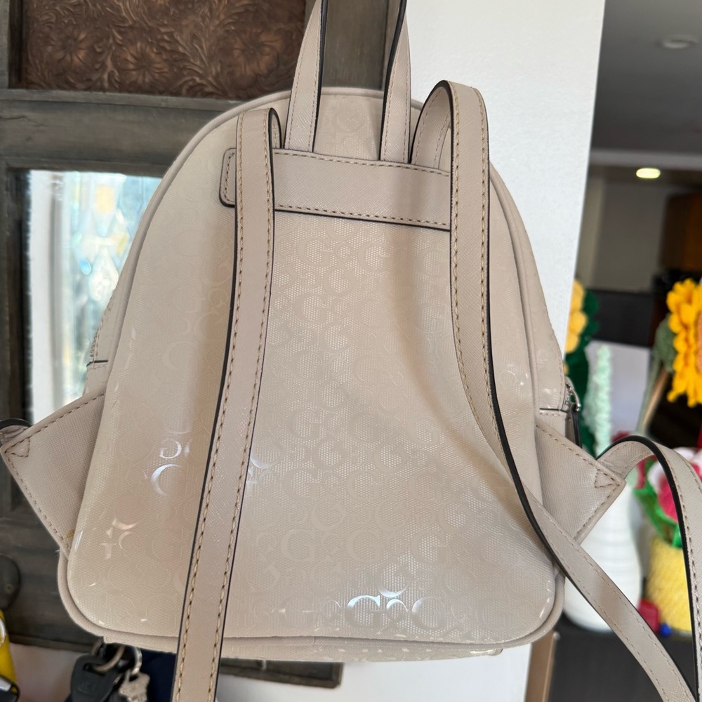 GUESS Bow Backpack - Picture 3 of 10